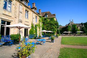 Abbaye les Vaux de Cernay****