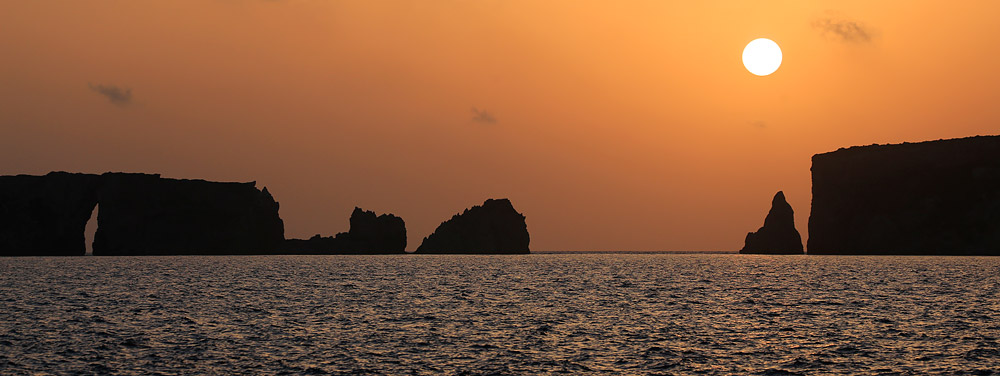 Costa Navarino Bay at sunset