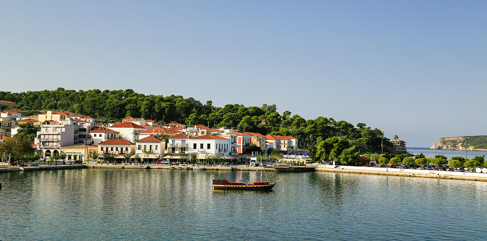 Pylos - town and port