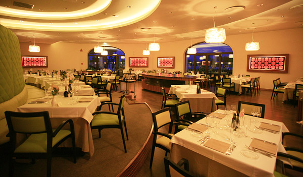 Acaya golf resort restaurant