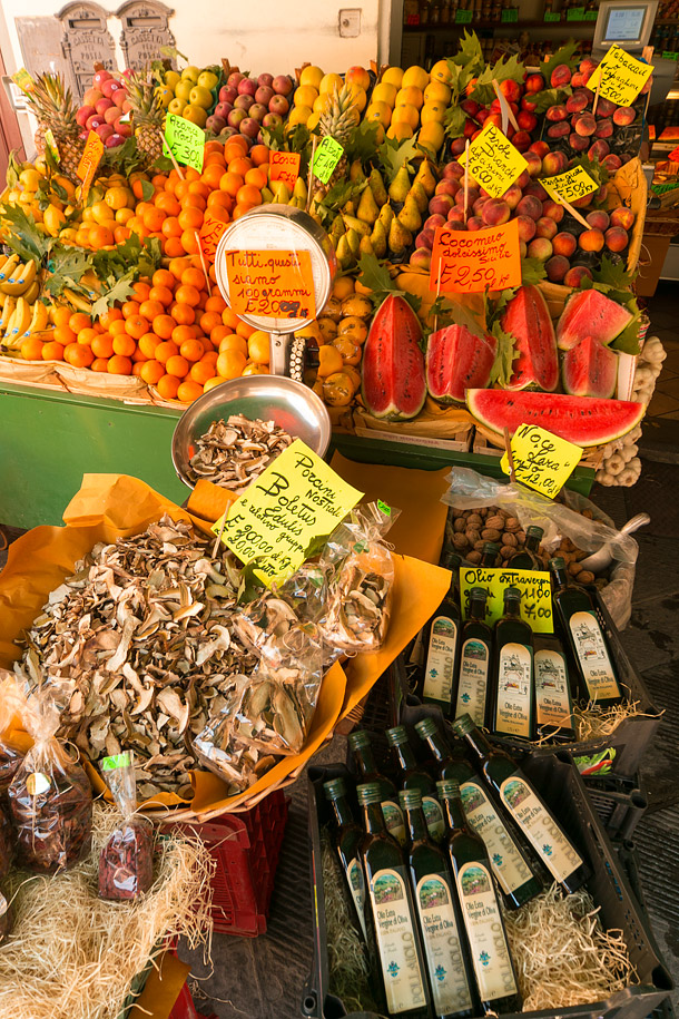 Porcini mushrooms market stall