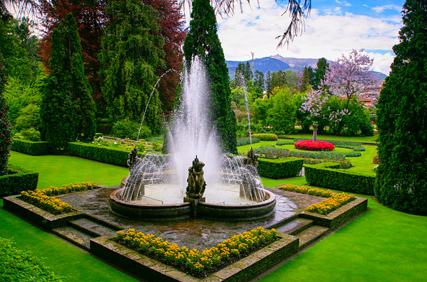 Villa Elmo gardens